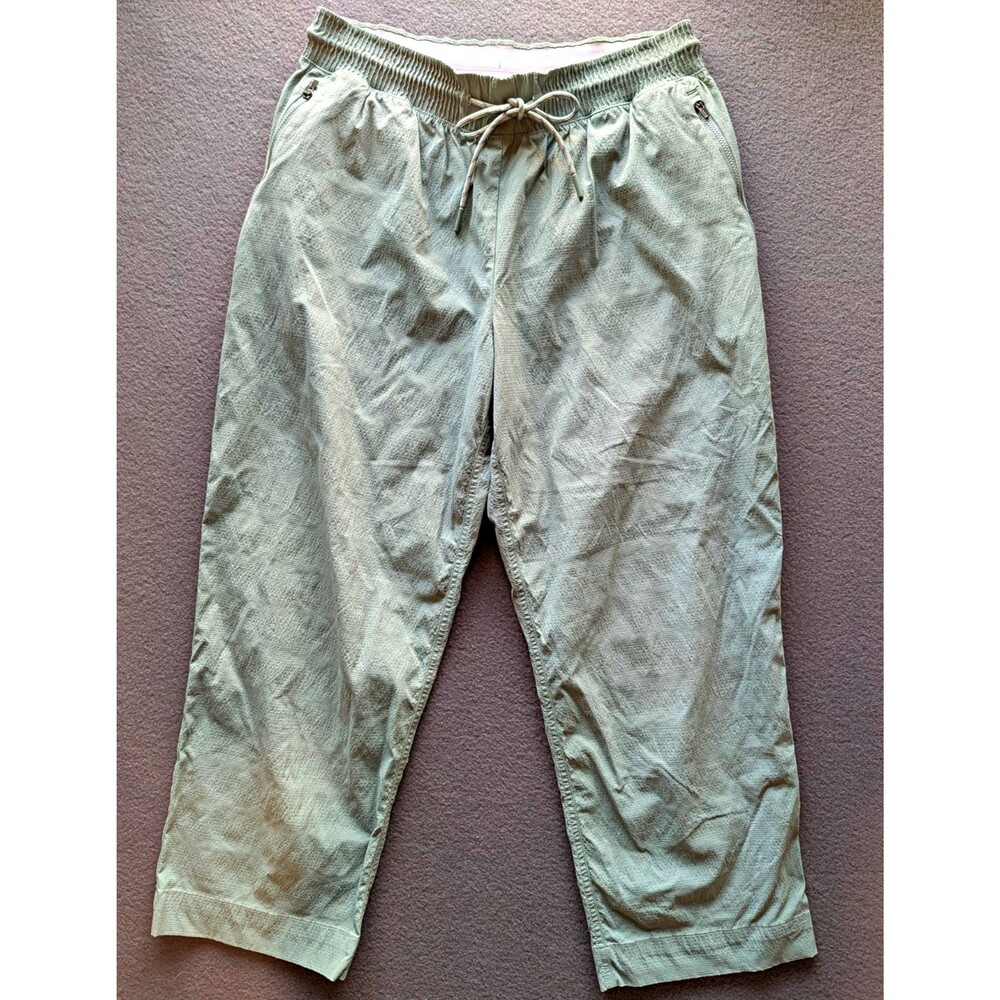 Athleta Women’s Size 8 Sage Green Pull On Hiking Travel Pants  Zip Pockets